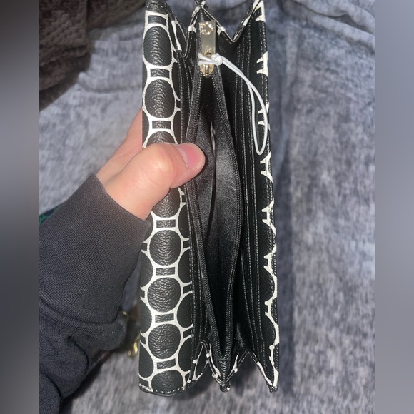 Wallet - Picture 5 of 9